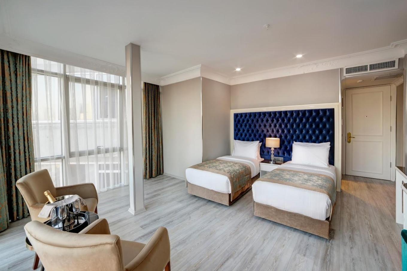 Hotel White Monarch 4*