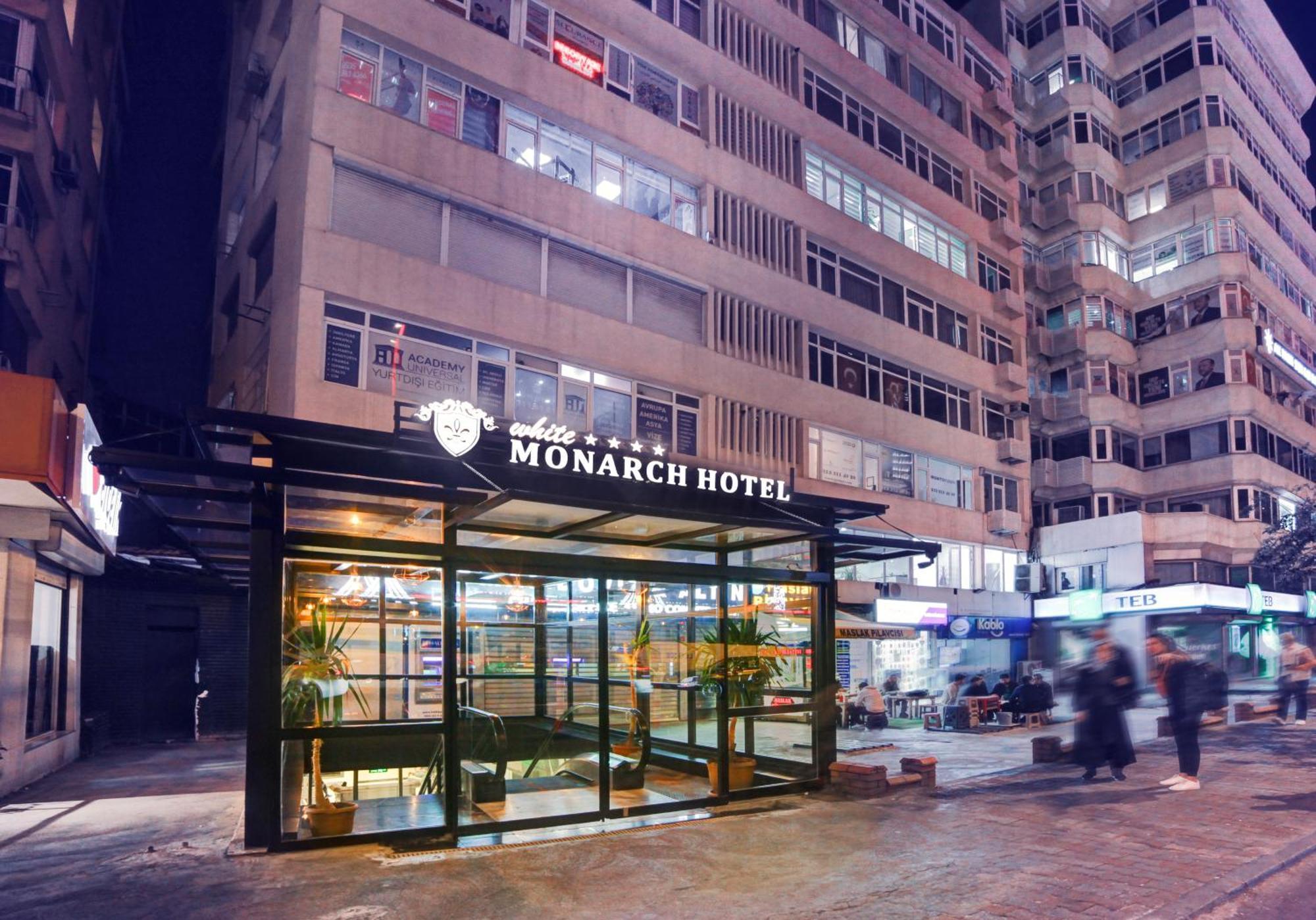 Hotel White Monarch